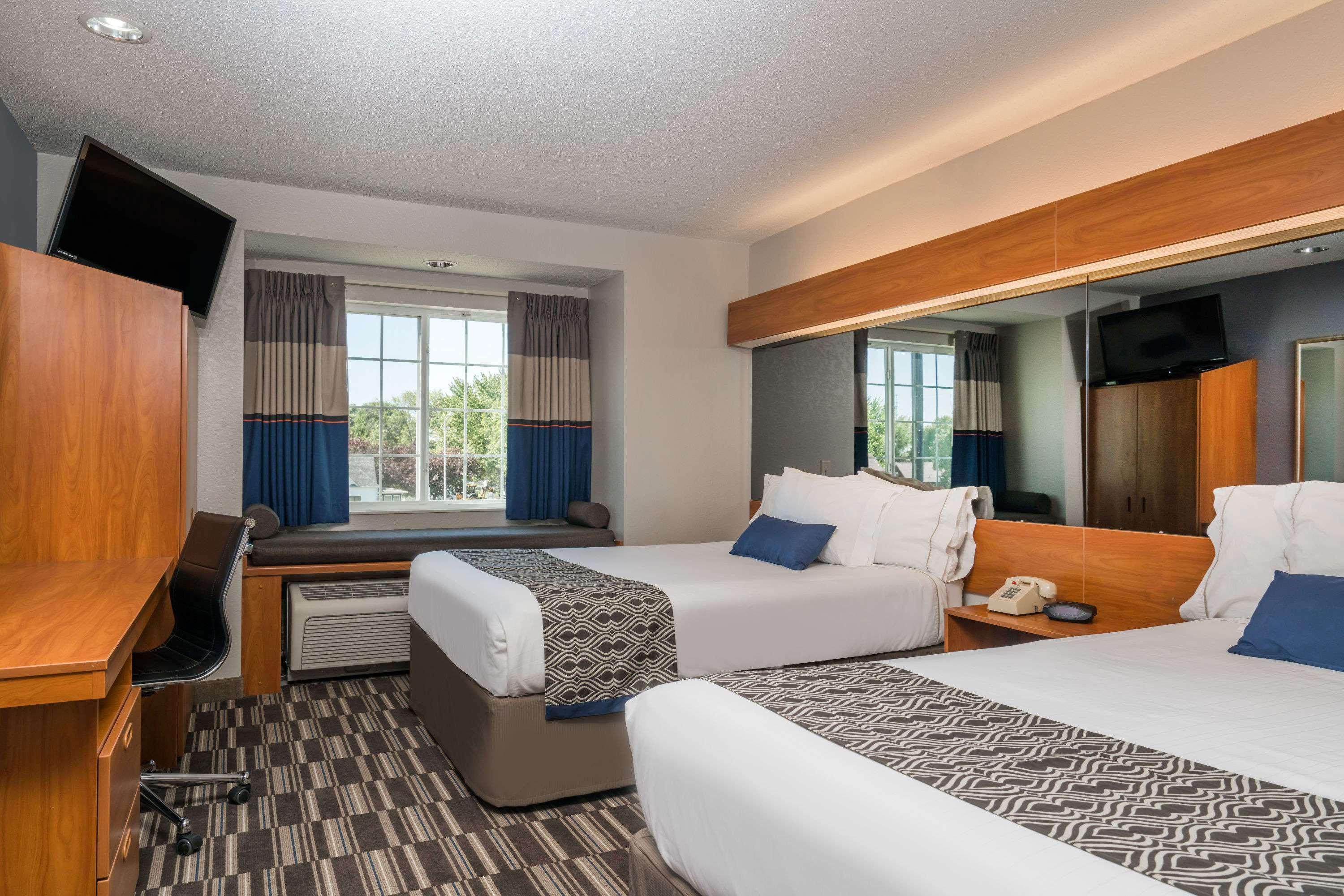 Microtel Inn & Suites By Wyndham Springfield Bagian luar foto