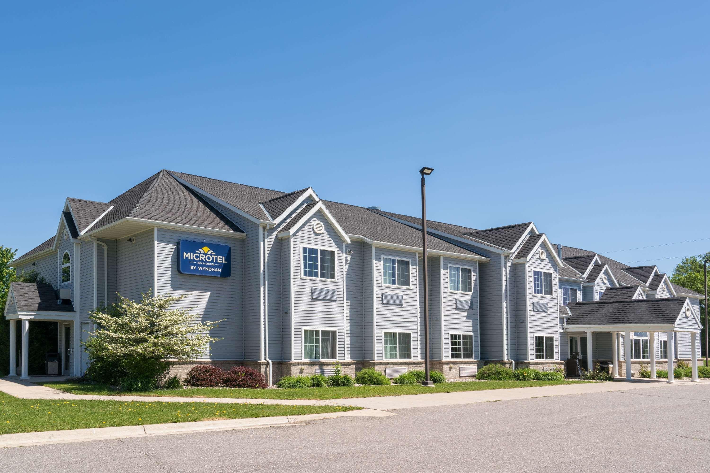 Microtel Inn & Suites By Wyndham Springfield Bagian luar foto